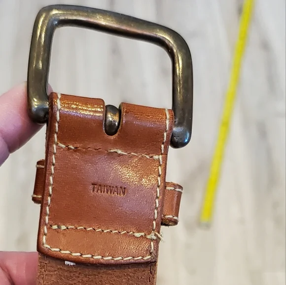 Vintage GAP Leather Leaf Inlay Belt, Saddle Brown, Brass Buckle, Medium, EUC - Picture 11 of 14